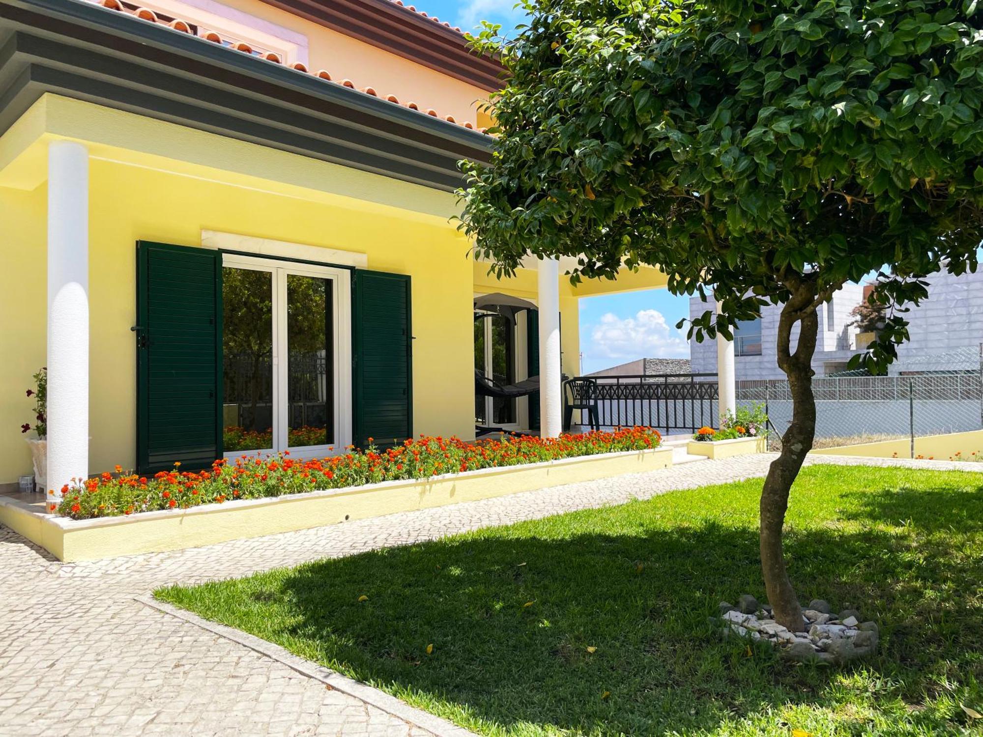 Lolik Villa Sobreda المظهر الخارجي الصورة
