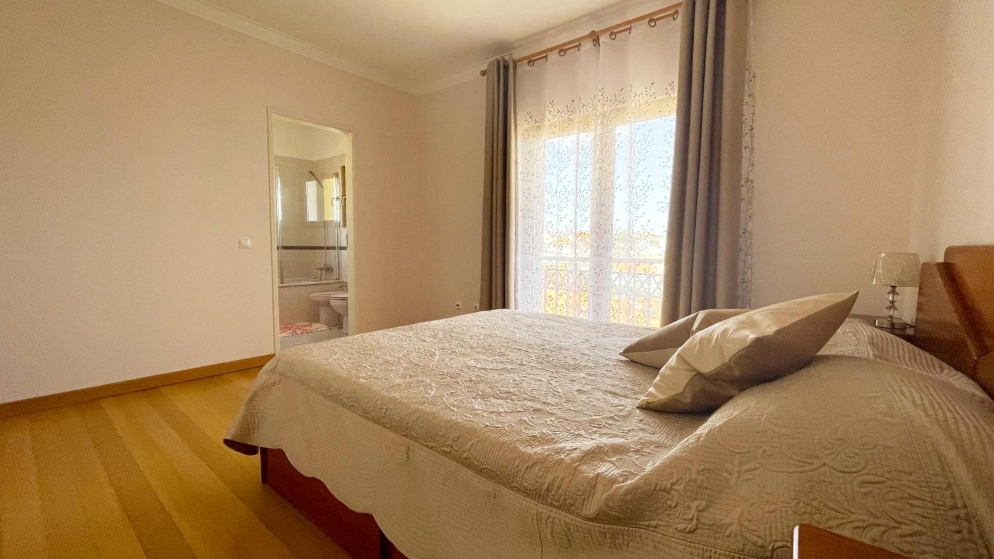 Lolik Villa Sobreda المظهر الخارجي الصورة