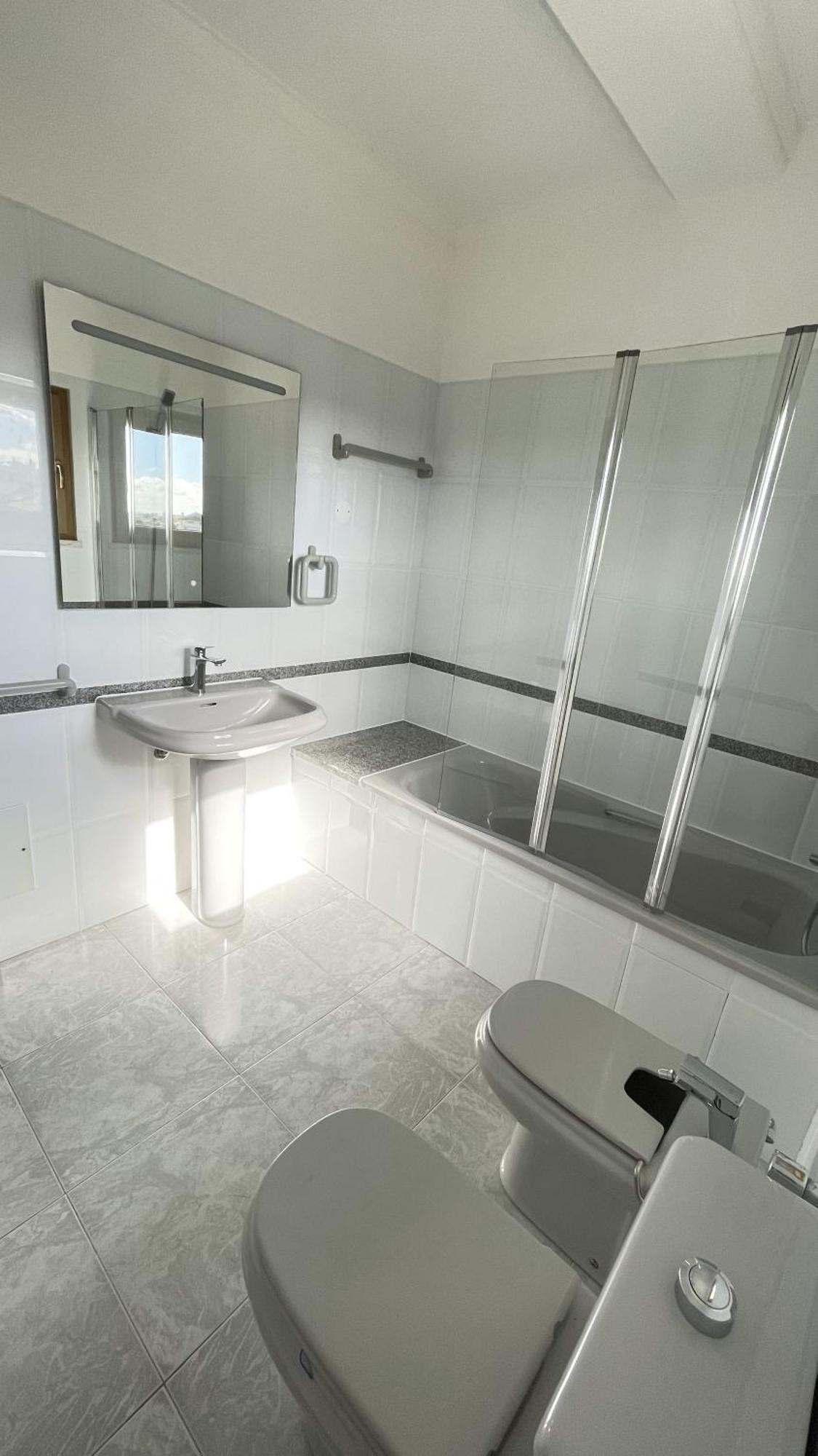 Lolik Villa Sobreda المظهر الخارجي الصورة
