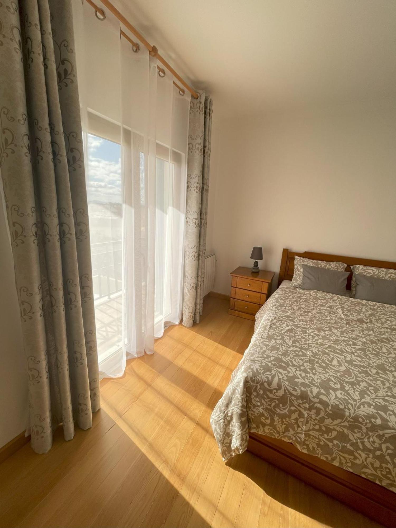 Lolik Villa Sobreda المظهر الخارجي الصورة